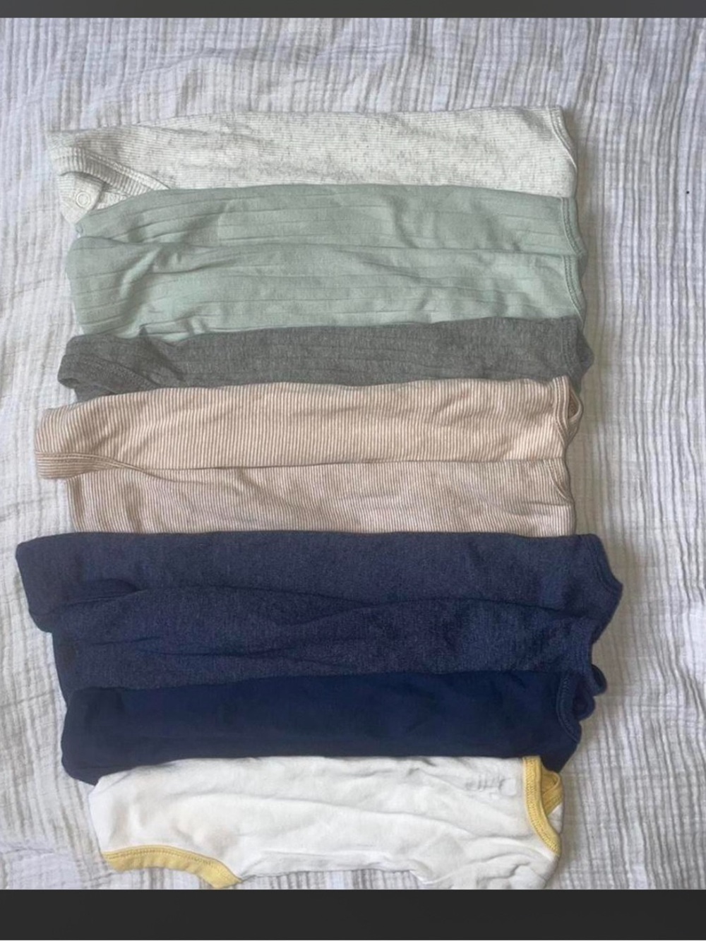 Bundle of Baby Boy Bodysuit Onesie Carter's Neutral Baby Onesie Set
